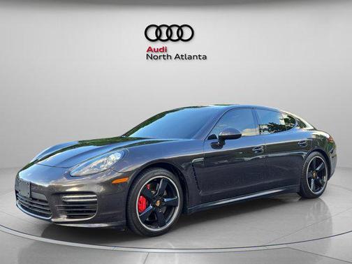 2016 Porsche Panamera GTS