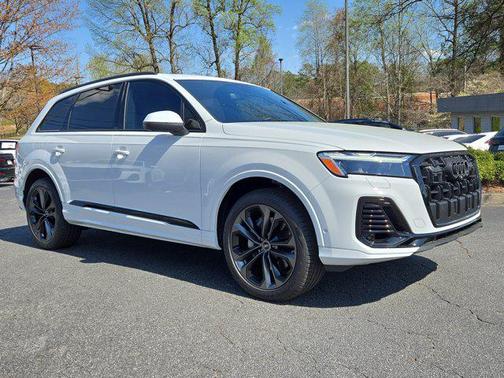 2025 Audi Q7 55 Premium Plus
