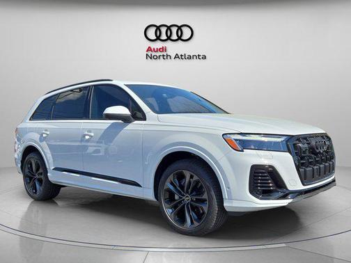 2025 Audi Q7 55 Premium Plus