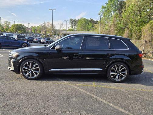Mythos Black Metallic 2022 Audi SQ7 4.0T Prestige