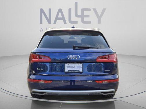 Navarra Blue Metallic 2020 Audi Q5 45 Premium Plus