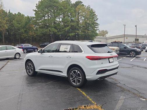 2025 Audi Q5 Premium Plus