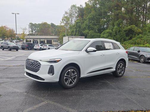 2025 Audi Q5 Premium Plus