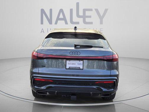 Daytona Gray Metallic 2026 Audi Q5 Sportback Premium Plus TFSI quattro S tronic