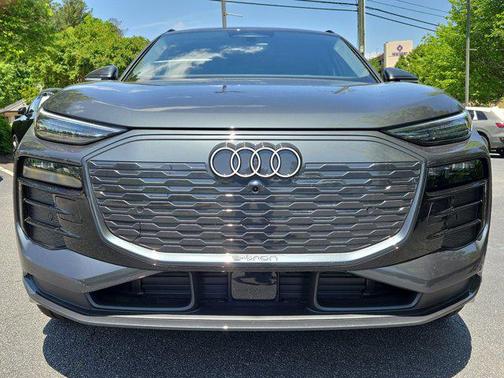 2025 Audi Q6 e-tron Premium Plus