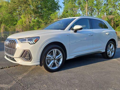 2024 Audi Q3 45 S line Premium Plus
