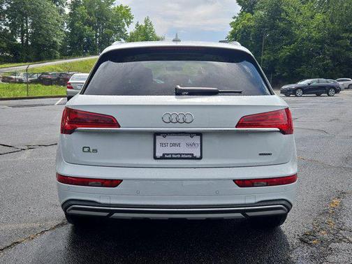 2023 Audi Q5 40 Premium Plus