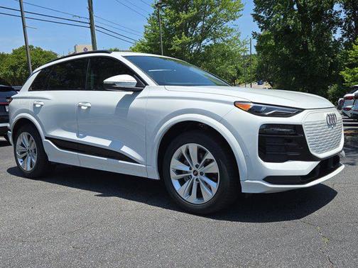 2025 Audi Q6 e-tron Premium