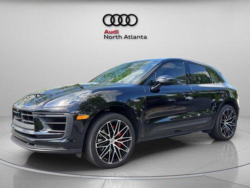2022 Porsche Macan Base