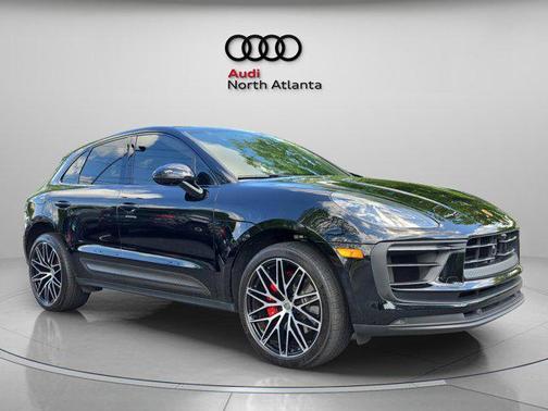 2022 Porsche Macan Base