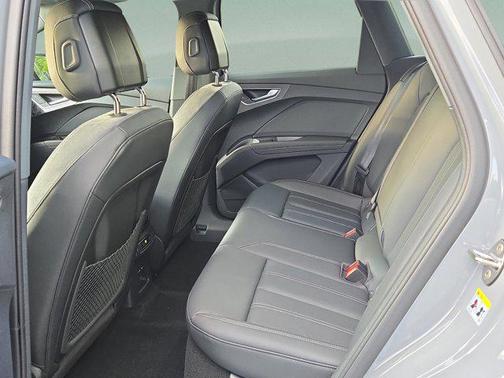 2025 Audi Q4 e-tron Premium 45 RWD