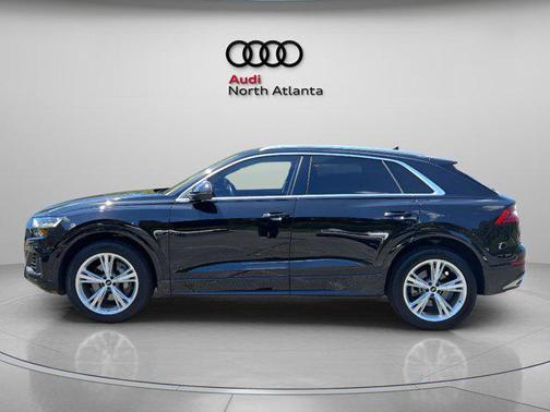 2022 Audi Q8 55 Premium Plus