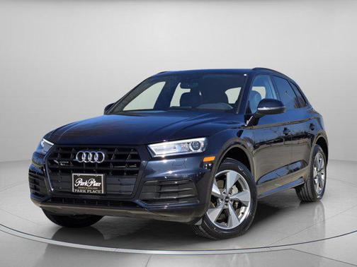 2020 Audi Q5 45 Titanium Premium