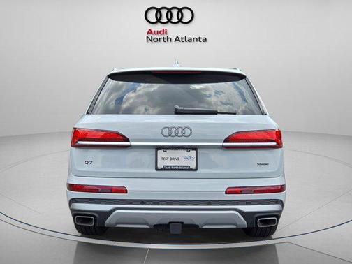 2025 Audi Q7 55 Premium Plus