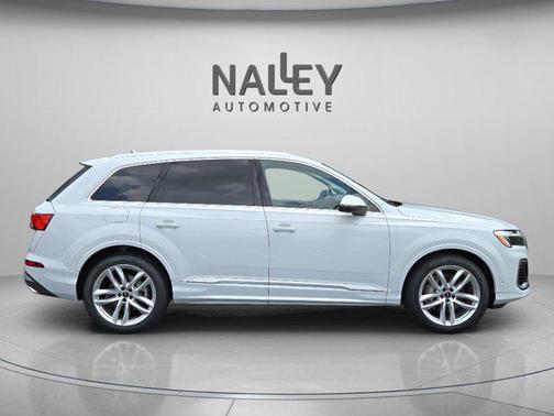 2025 Audi Q7 55 Premium Plus