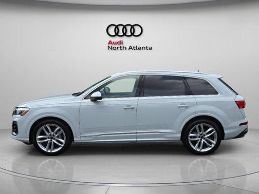 2025 Audi Q7 55 Premium Plus
