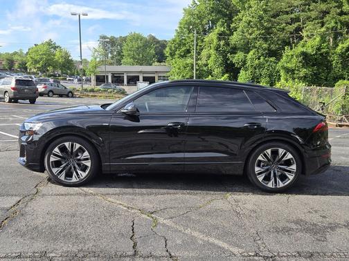 Mythos Black Metallic 2026 Audi Q8 55 Premium Plus