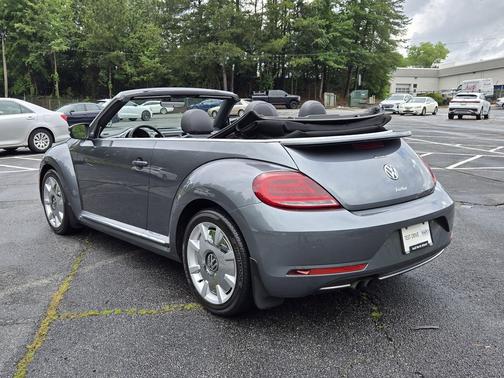 Platinum Gray Metallic 2019 Volkswagen Beetle 2.0T S