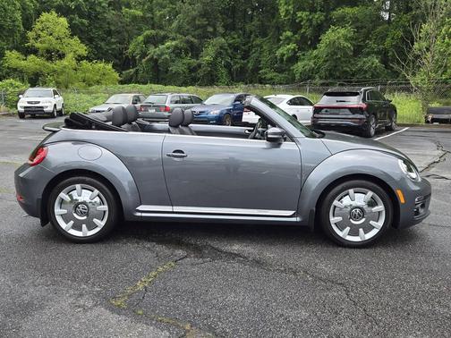 Platinum Gray Metallic 2019 Volkswagen Beetle 2.0T S