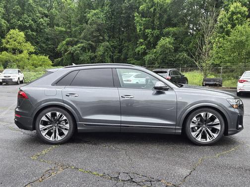 2026 Audi Q8 55 Premium Plus
