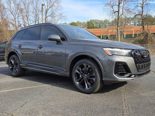 2025 Audi Q7 55 Premium Plus