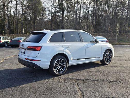 2026 Audi Q7 45 Premium