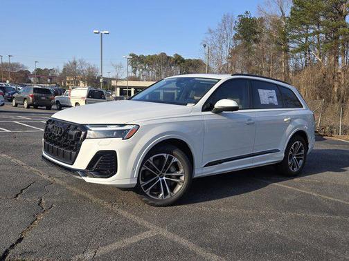 2026 Audi Q7 45 Premium