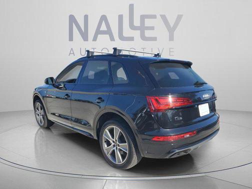 Mythos Black Metallic 2025 Audi Q5 45 S line Premium