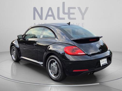 Deep Black 2016 Volkswagen Beetle 1.8T