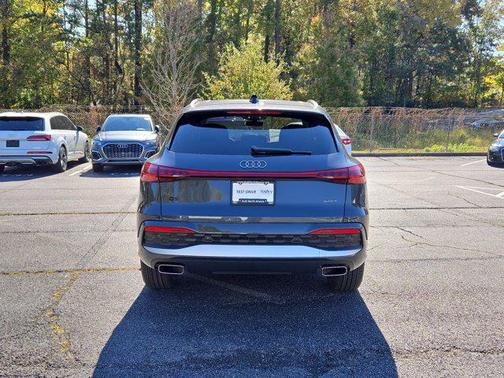 2025 Audi Q5 Premium TFSI quattro S tronic