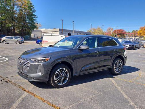 2025 Audi Q5 Premium TFSI quattro S tronic