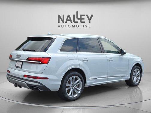 2025 Audi Q7 55 Premium Plus