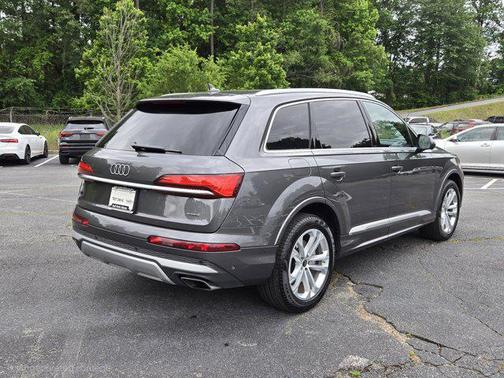 Gray Metallic 2025 Audi Q7 45 Premium Plus