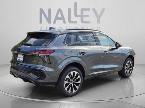 Daytona Gray Pearl Effect 2026 Audi Q3 TFSI quattro S tronic