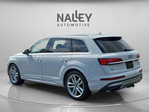 2025 Audi Q7 55 Premium Plus