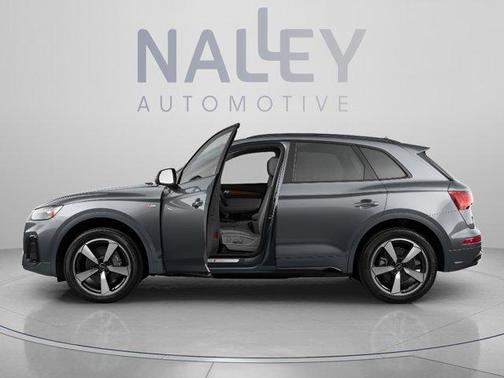 Gray Metallic 2023 Audi Q5 45 S line Premium
