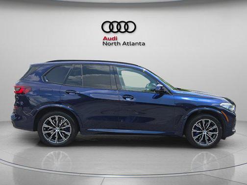2023 BMW X5 M50i