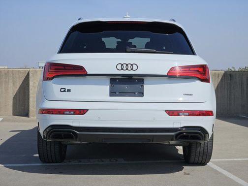 2022 Audi Q5 45 S line Prestige