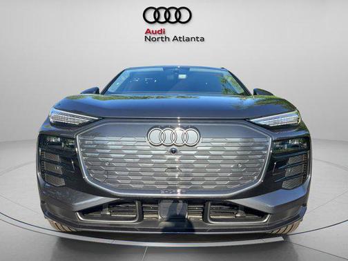 2025 Audi Q6 e-tron Premium Plus quattro