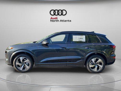 2025 Audi Q6 e-tron Premium Plus quattro