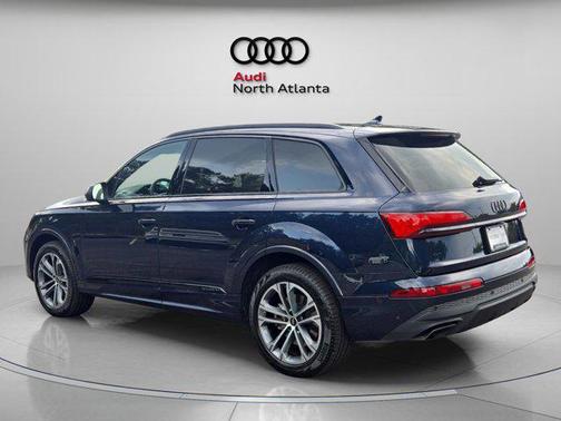 2025 Audi Q7 45 Premium Plus
