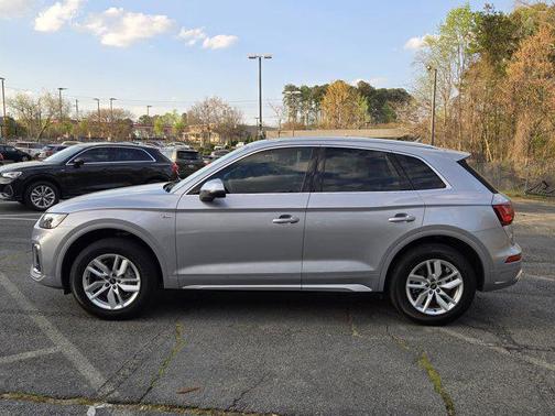 Florett Silver Metallic 2023 Audi Q5 45 S line Premium