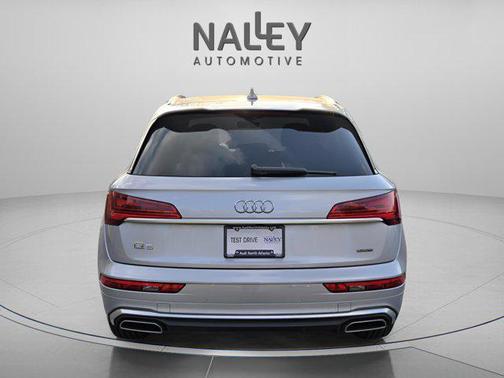 Florett Silver Metallic 2023 Audi Q5 45 S line Premium