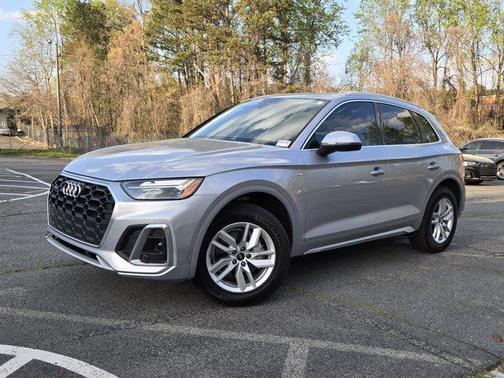 Florett Silver Metallic 2023 Audi Q5 45 S line Premium