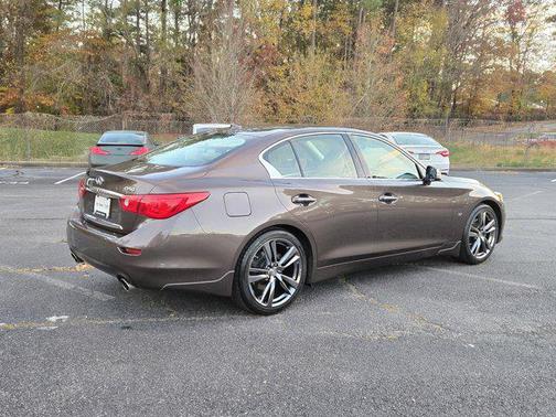 2015 INFINITI Q50 Premium