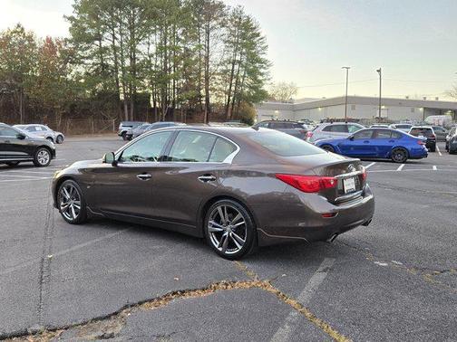 2015 INFINITI Q50 Premium