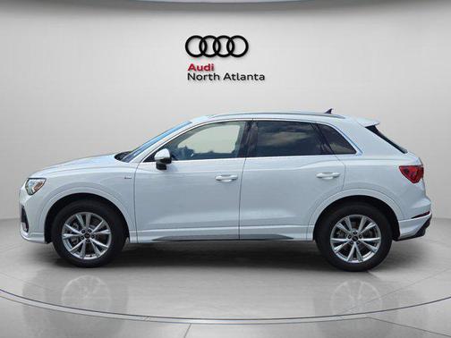 2025 Audi Q3 Premium 45 TFSI S line quattro Tiptronic