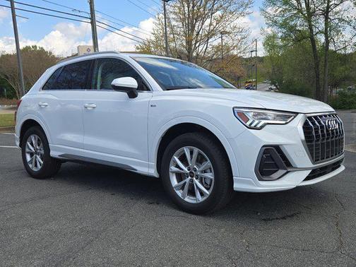 2025 Audi Q3 Premium 45 TFSI S line quattro Tiptronic