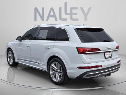 Glacier White Metallic 2023 Audi Q7 55 Prestige