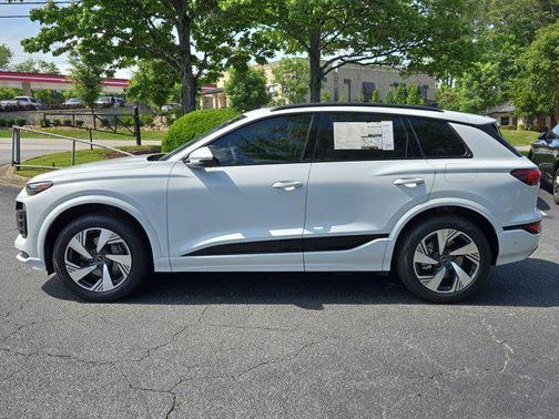 2025 Audi Q6 e-tron Premium Plus quattro